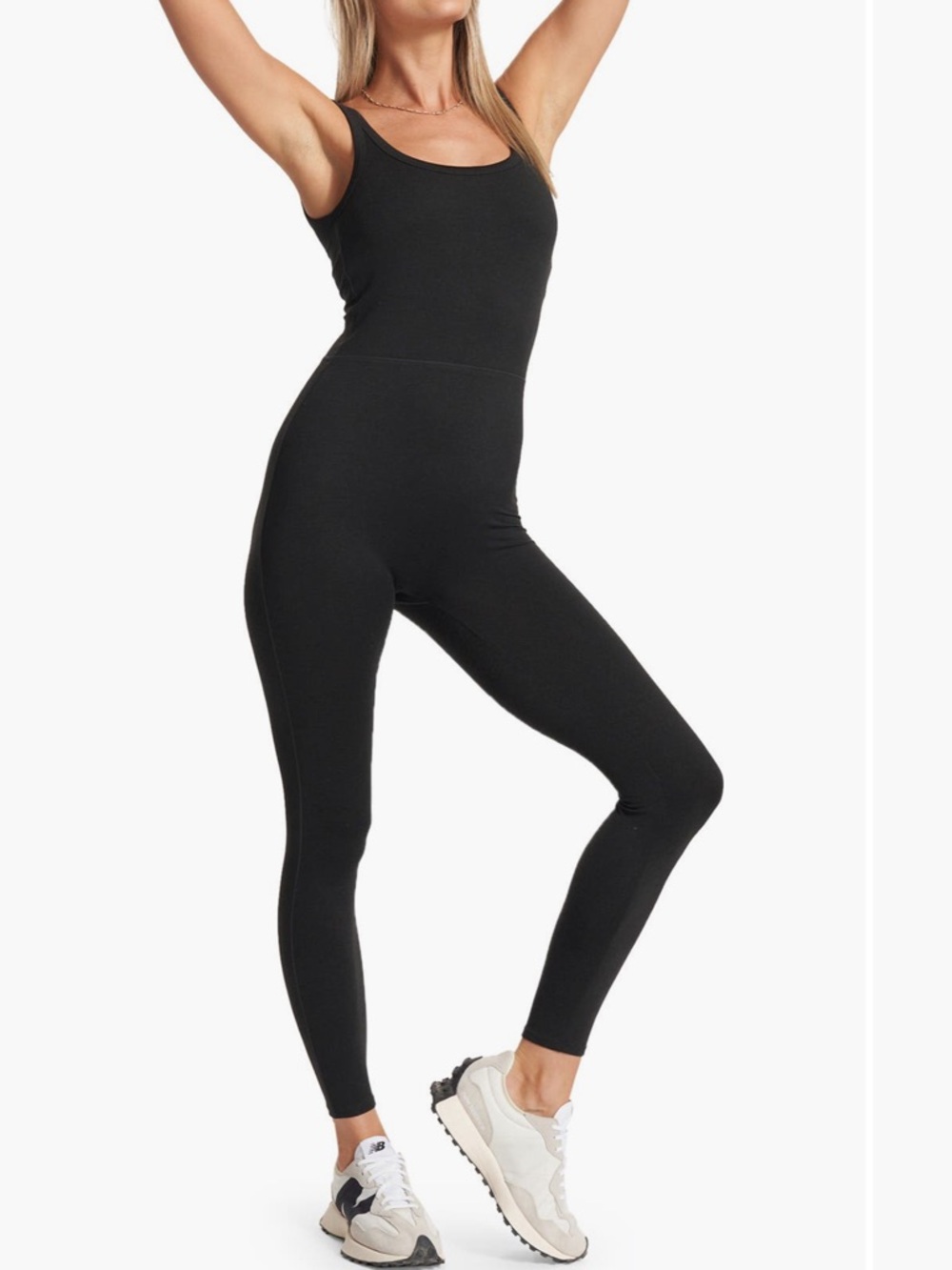 Vuori — Halo Essential Jumpsuit — size M — black — NWOT